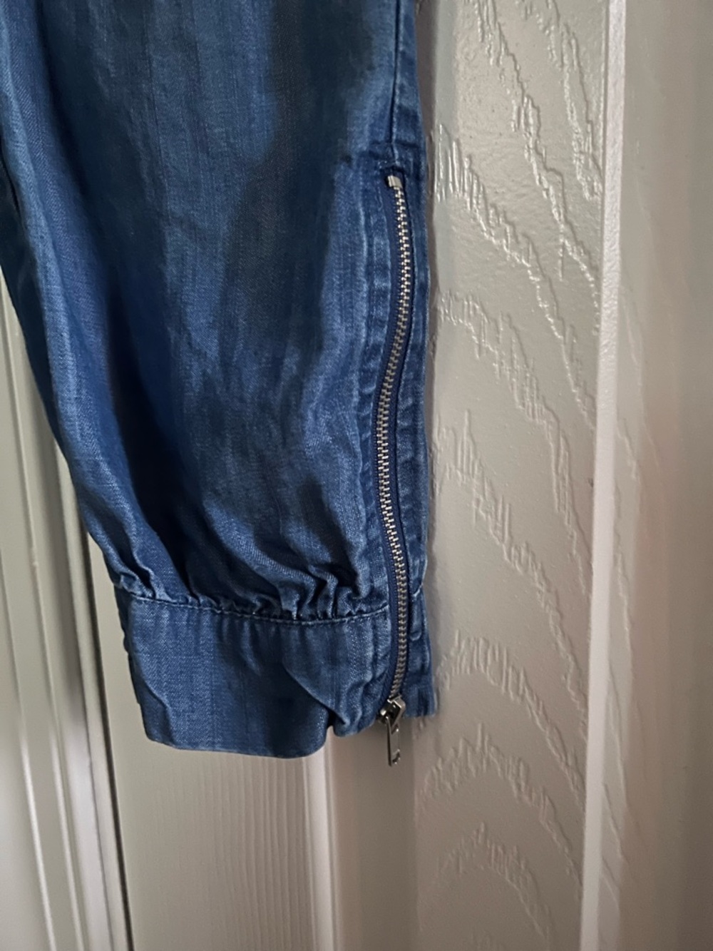 Jacket and pant set - Picture 3 of 5